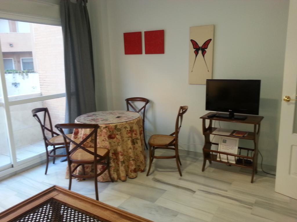 סביליה Apartamento Buhaira מראה חיצוני תמונה