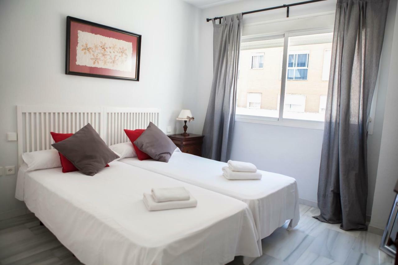 סביליה Apartamento Buhaira מראה חיצוני תמונה