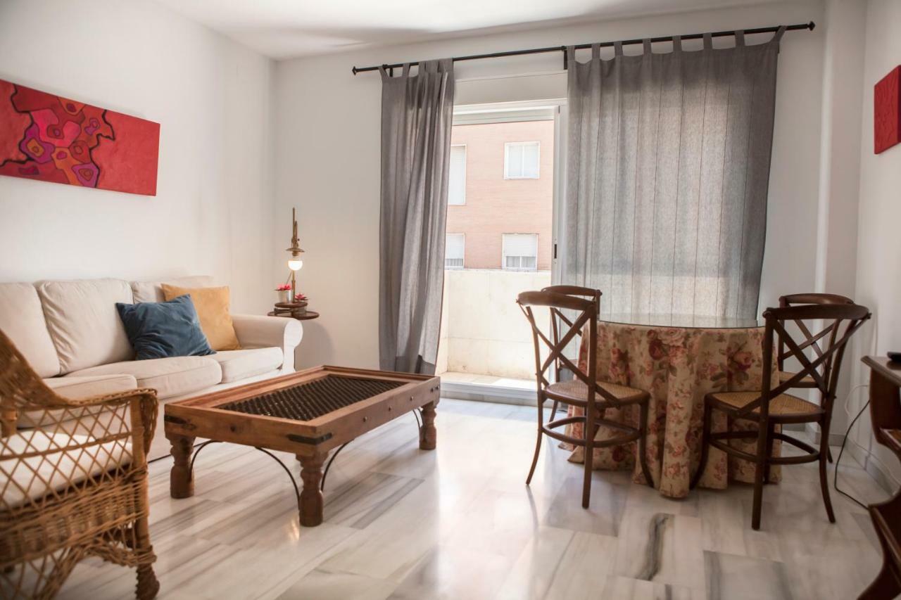 סביליה Apartamento Buhaira מראה חיצוני תמונה